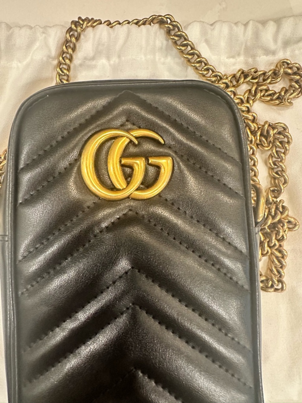 Gucci Black Mini Marmont Crossbody with Gold Hardware - Picture 3 of 9
